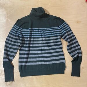 a.n.a  Gray Striped Turtleneck Sweater PL (QQ)